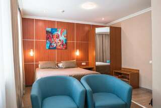 Фото Отель Скорпион Пермь Двухместный номер с 1 кроватью 6 Отель Скорпион Пермь Двухместный номер с 1 кроватью-6