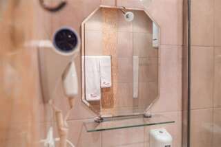 Фото Отель Скорпион Пермь Стандартный одноместный номер 5 Отель Скорпион Пермь Стандартный одноместный номер-5