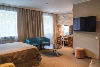 Фото Отель Скорпион Пермь Двухместный номер "Люкс" 3 Отель Скорпион Пермь Двухместный номер "Люкс"-3